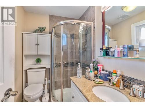 2845 Thacker Road, West Kelowna, BC - Indoor Photo Showing Bathroom