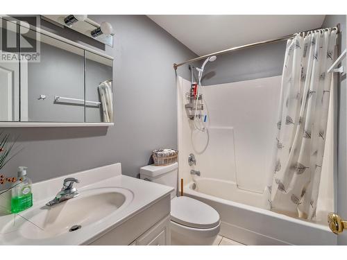 2845 Thacker Road, West Kelowna, BC - Indoor Photo Showing Bathroom