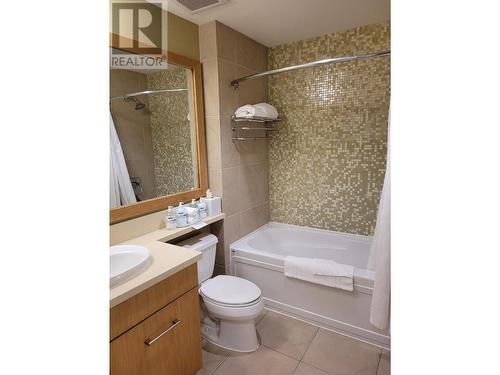 15 Park Place Unit# 328, Osoyoos, BC - Indoor Photo Showing Bathroom