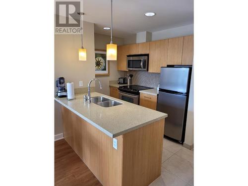 15 Park Place Unit# 328, Osoyoos, BC - Indoor Photo Showing Kitchen With Double Sink