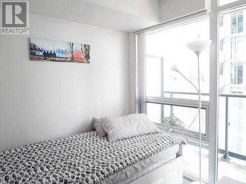 1215W - 36 Lisgar Street, Toronto, ON - Indoor Photo Showing Bedroom