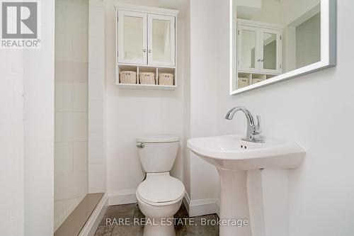 216 Oakwood Ave, Toronto, ON - Indoor Photo Showing Bathroom