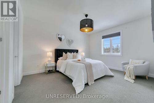 19 Painted Pony Trail, Vaughan, ON - Indoor Photo Showing Bedroom