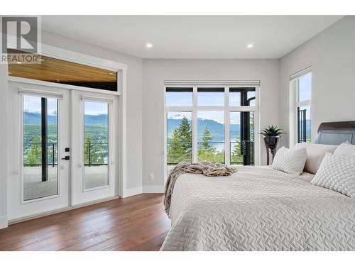 3655 Mcbride Road, Blind Bay, BC - Indoor Photo Showing Bedroom
