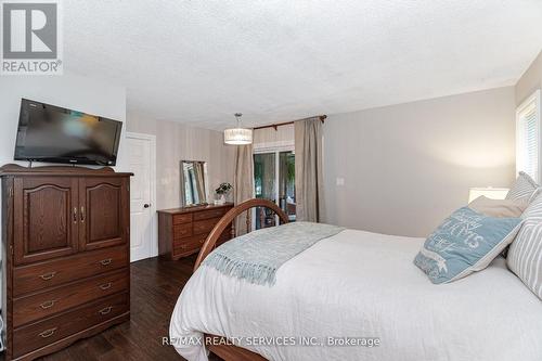 32 Damascus Dr, Caledon, ON - Indoor Photo Showing Bedroom