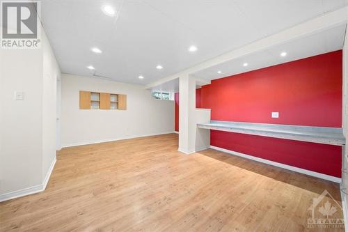 Crafy, Hobby, bedroom in basement - 8027 Parkway Road, Metcalfe, ON - Indoor