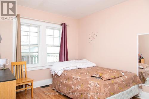 534 Josephine Avenue, Windsor, ON - Indoor Photo Showing Bedroom