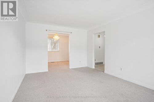 7 Capilano Drive, Hamilton, ON - Indoor Photo Showing Other Room