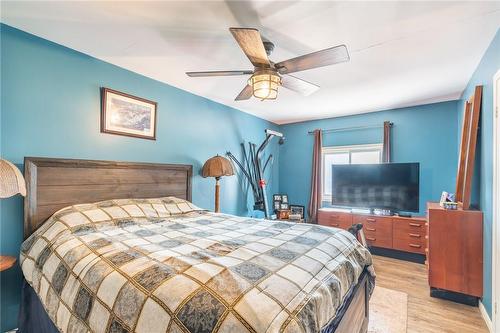259 Cedar Drive, Turkey Point, ON - Indoor Photo Showing Bedroom