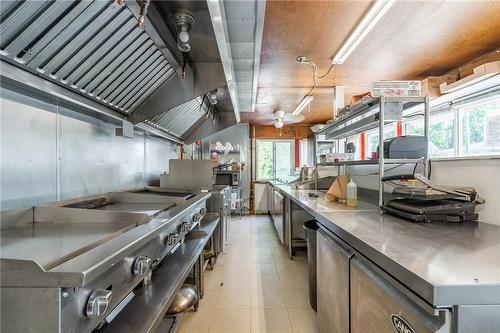 259 Cedar Drive, Turkey Point, ON - Indoor Photo Showing Kitchen With Upgraded Kitchen