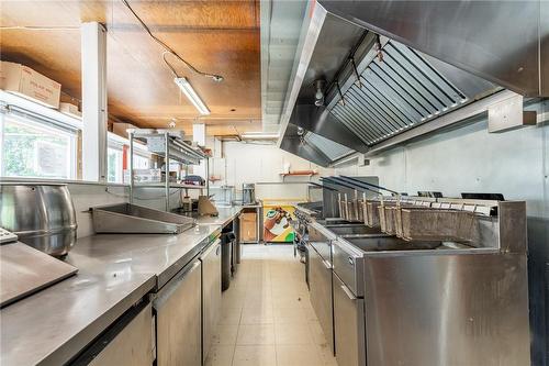 259 Cedar Drive, Turkey Point, ON - Indoor Photo Showing Kitchen