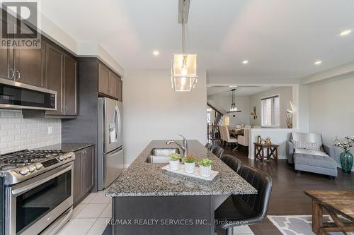 20 Callahan Crt, Brampton, ON - Indoor Photo Showing Kitchen With Stainless Steel Kitchen With Upgraded Kitchen