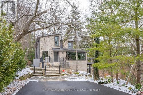 1273 Queen Victoria Ave, Mississauga, ON - Outdoor