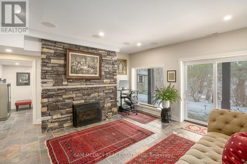 1273 Queen Victoria Ave, Mississauga, ON - Indoor Photo Showing Living Room With Fireplace