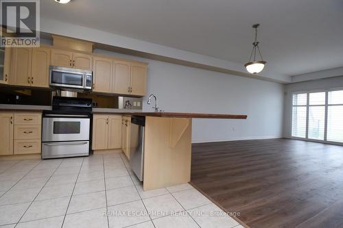 #15 -484 Millen Rd, Hamilton, ON - Indoor Photo Showing Kitchen
