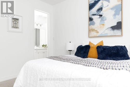10 Dyer Cres, Bracebridge, ON - Indoor Photo Showing Bedroom