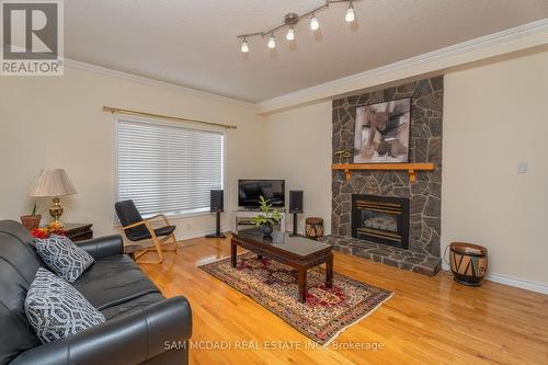2360 Silverwood Drive, Mississauga, ON - Indoor Photo Showing Living Room With Fireplace