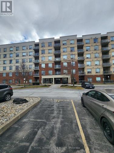 #105 -5070 Fairview St, Burlington, ON - Outdoor With Balcony With Facade