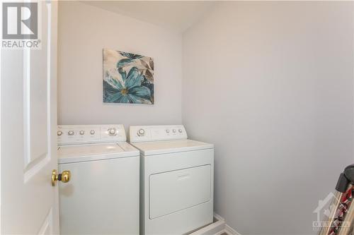 2nd floor laundry room - 4 Keighley Circle, Ottawa, ON - Indoor Photo Showing Laundry Room