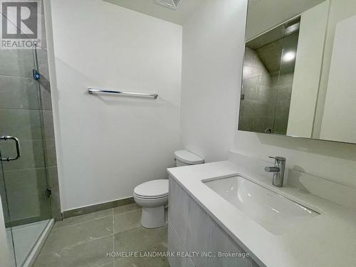 #1413 -5 Steckley House Lane, Richmond Hill, ON - Indoor Photo Showing Bathroom