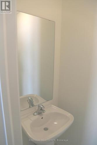 204 Rosanne Circ, Wasaga Beach, ON - Indoor Photo Showing Bathroom