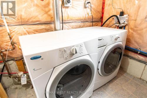74 Gore Drive, Barrie, ON - Indoor Photo Showing Laundry Room