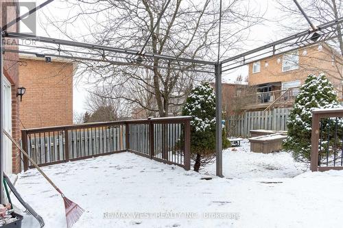 74 Gore Drive, Barrie, ON - Outdoor