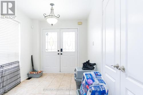 74 Gore Drive, Barrie, ON - Indoor Photo Showing Other Room