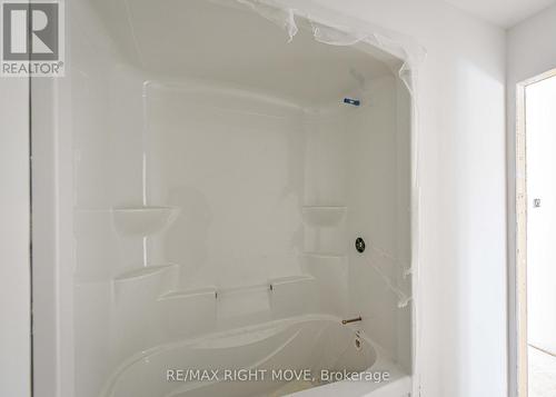 5446 Highway 12 Road, Ramara, ON - Indoor Photo Showing Bathroom