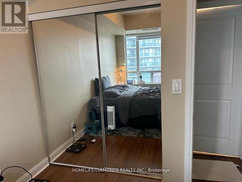 #2208 -70 Absolute Ave, Mississauga, ON - Indoor Photo Showing Other Room