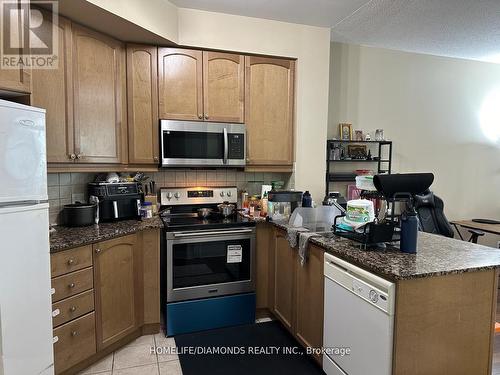 #2208 -70 Absolute Ave, Mississauga, ON - Indoor Photo Showing Kitchen