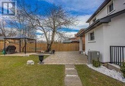 2581 Birch Cres, Mississauga, ON - Outdoor