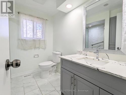 6 - 3065 Lenester Drive, Mississauga, ON - Indoor Photo Showing Bathroom