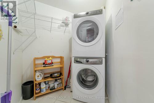 #304 -15 Windermere Ave, Toronto, ON - Indoor Photo Showing Laundry Room