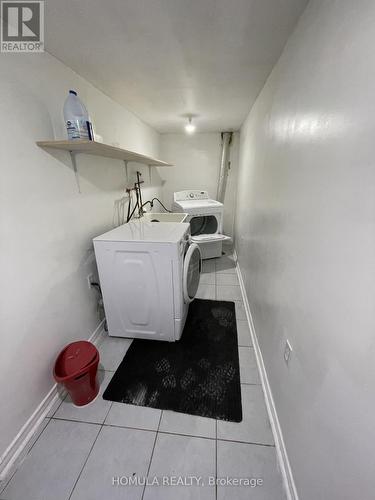 Bsmt - 7 Stern Gate, Vaughan, ON - Indoor Photo Showing Laundry Room