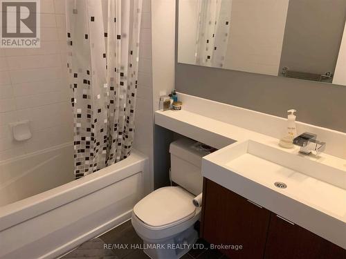 506 - 25 Telegram Mews, Toronto, ON - Indoor Photo Showing Bathroom