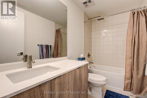 #804 -840 St Clair Ave W, Toronto, ON - Indoor Photo Showing Bathroom