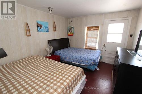 240 Burnt Dam Road, Havelock-Belmont-Methuen, ON - Indoor Photo Showing Bedroom