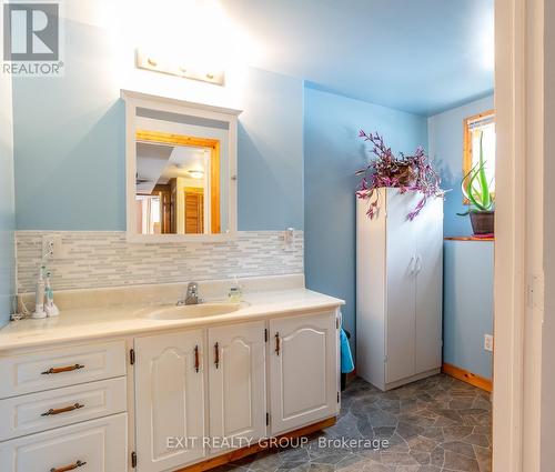 364 Tannery Road, Madoc, ON - Indoor Photo Showing Bathroom