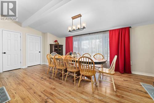 139 Southview Dr, Kawartha Lakes, ON - Indoor Photo Showing Dining Room