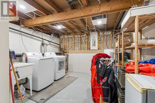 139 Southview Dr, Kawartha Lakes, ON - Indoor Photo Showing Laundry Room