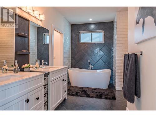123 Ranchland Place, Coldstream, BC - Indoor Photo Showing Bathroom