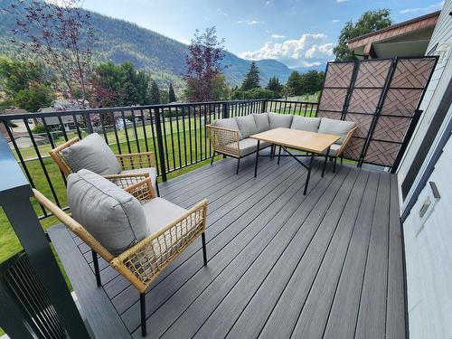 3850 Dogwood Drive, Trail, BC - Outdoor With Deck Patio Veranda With Exterior