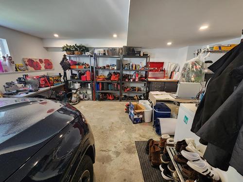 3850 Dogwood Drive, Trail, BC - Indoor Photo Showing Garage