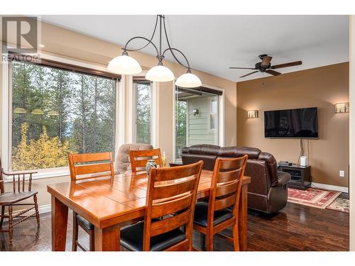 3500 65 Street Nw, Salmon Arm, BC - Indoor Photo Showing Dining Room