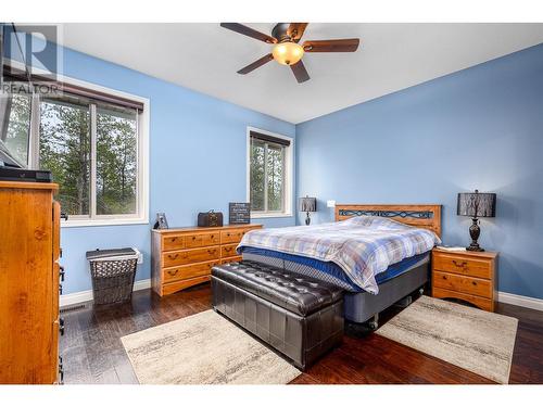 3500 65 Street Nw, Salmon Arm, BC - Indoor Photo Showing Bedroom