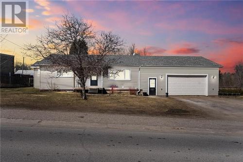 3 bedroom, 2 bathroom bungalow with double attached garage and a pool. - 3025 White Lake Road, White Lake, ON - Outdoor