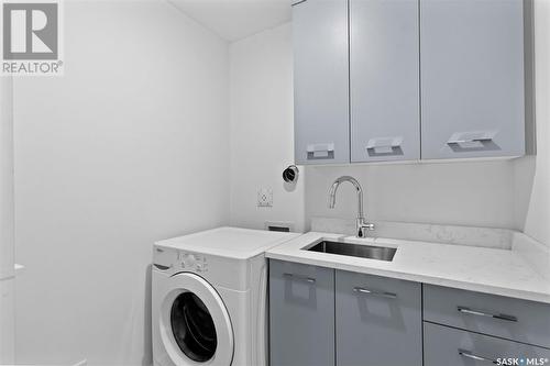 115 11Th Street E, Saskatoon, SK - Indoor Photo Showing Laundry Room