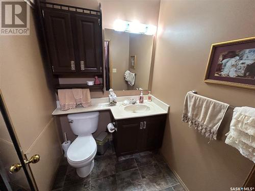 203 408 Heritage Drive, Estevan, SK - Indoor Photo Showing Bathroom