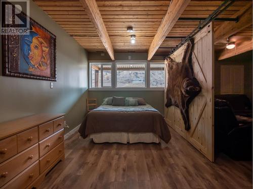 20412 Garnet Valley Road, Summerland, BC - Indoor Photo Showing Bedroom